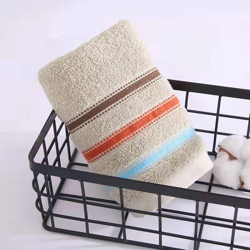 Pure cotton towel for household use to wash face and absorb water