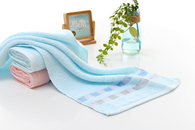 Pure cotton towel for household use to wash face and absorb water