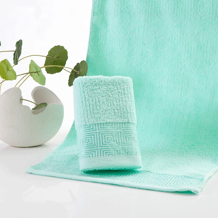 Pure cotton towel for household use to wash face and absorb water