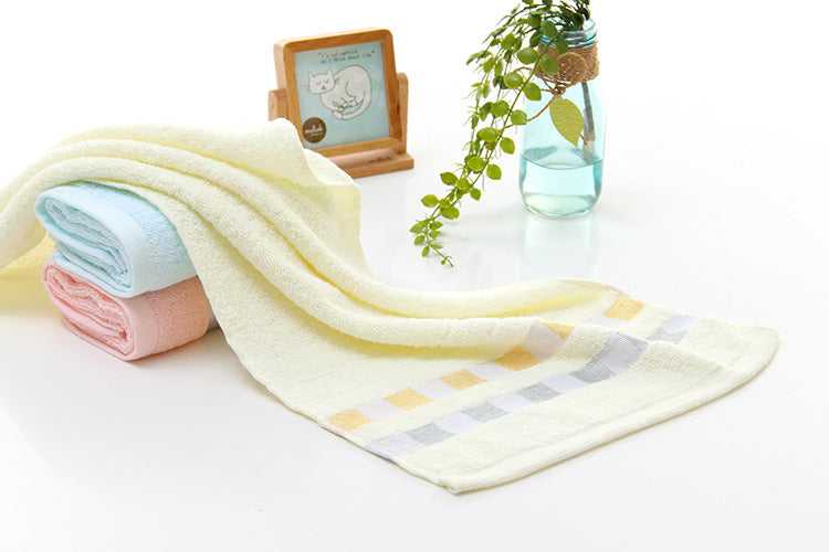 Pure cotton towel for household use to wash face and absorb water